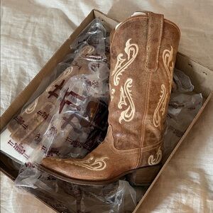Brown Embroidered Western Boots
